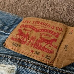 Levi 501 Jeans